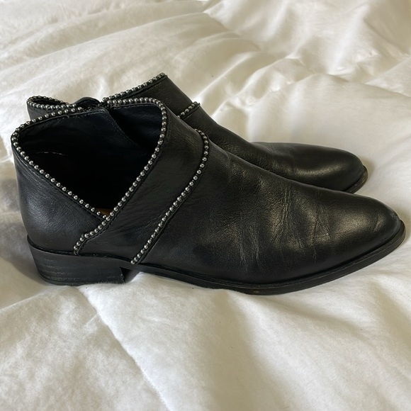 LUCKY BRAND | PERRMA |Studded|Round Toe |Ankle |Leather Bootie |Black | Size 6.5 - Picture 4 of 14